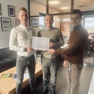 DEKRA-zertifiziertes Transportunterneh Umweltschutz